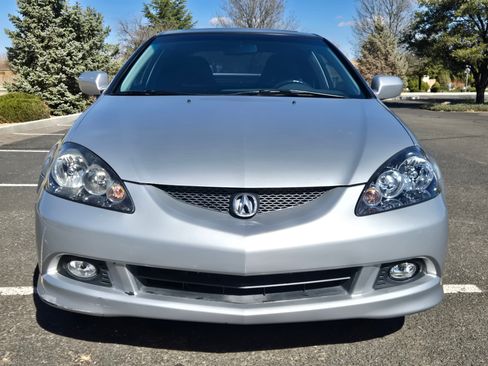 Used 2006 Acura RSX Sport Coupe 2D image 2