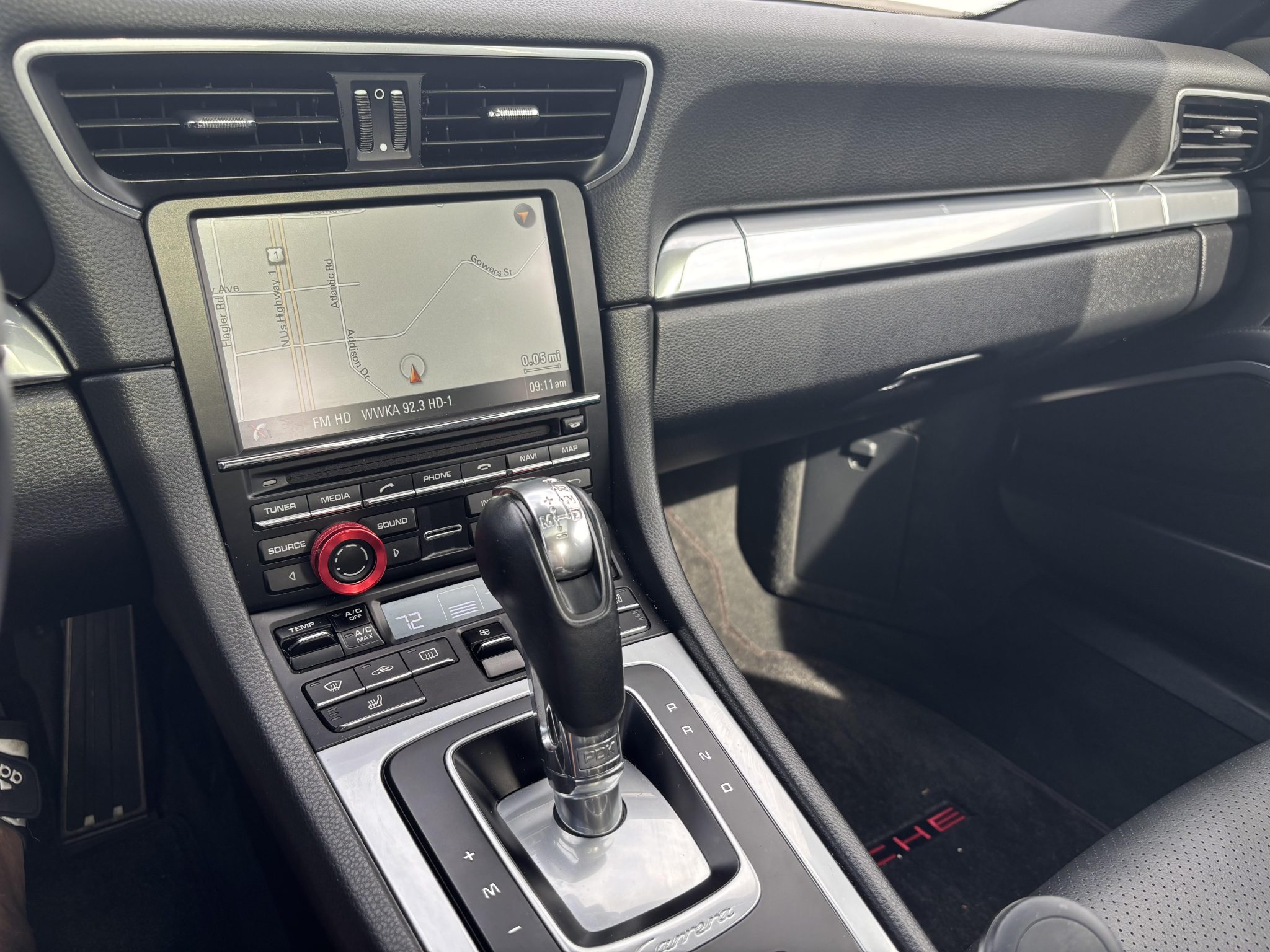 Used 2015 Porsche 911 Carrera image 8