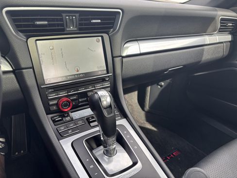 Used 2015 Porsche 911 Carrera image 8