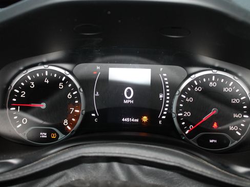 Used 2018 Jeep Renegade Sport w/ Power & Air Group image 11