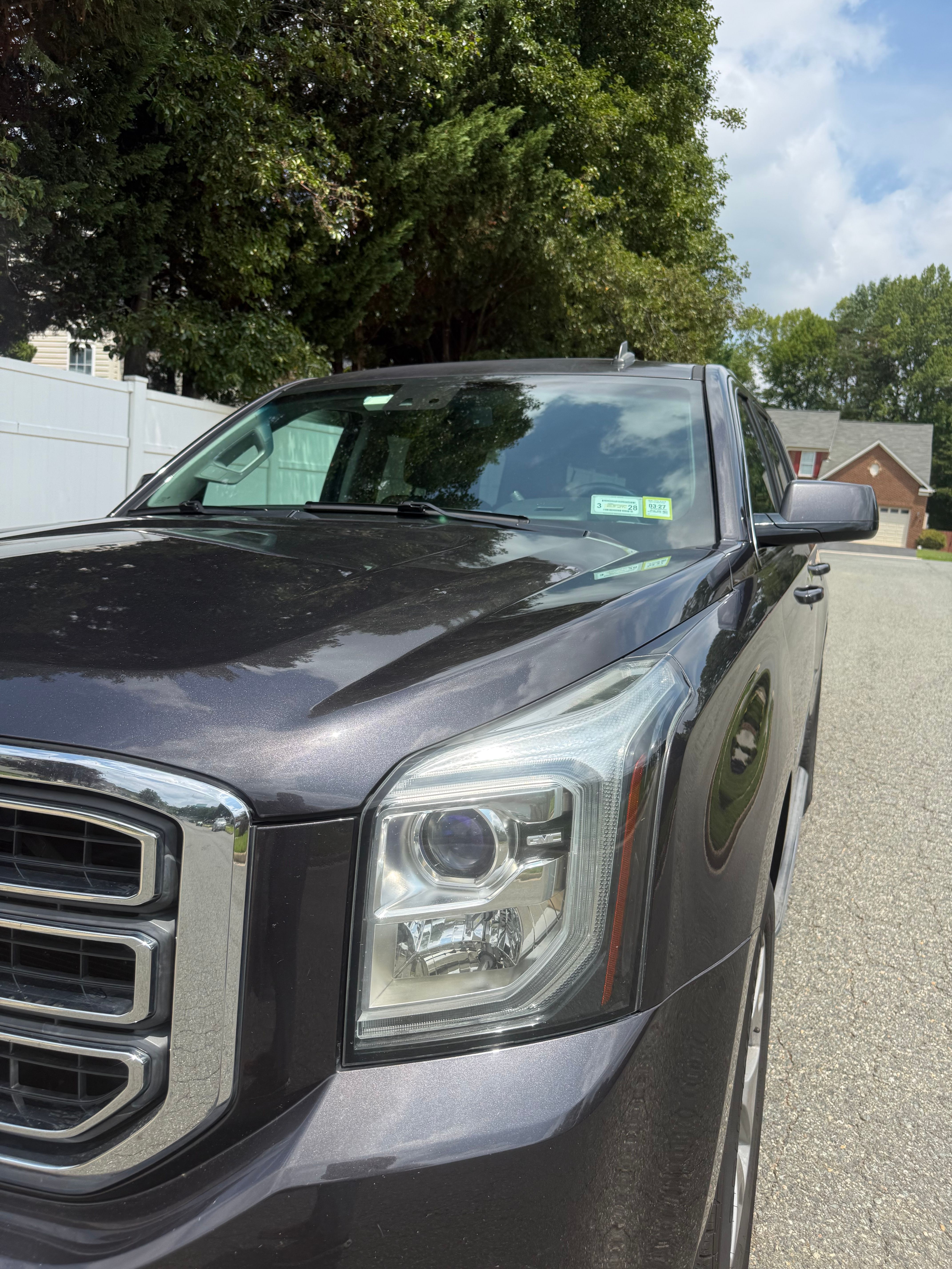 Used 2015 GMC Yukon SLT w/ Open Road Package AWD/4WD image 11