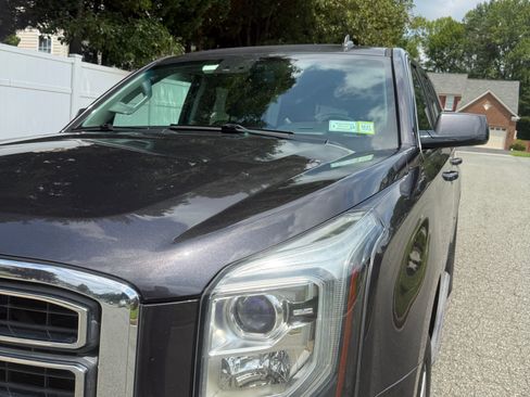 Used 2015 GMC Yukon SLT w/ Open Road Package AWD/4WD image 10