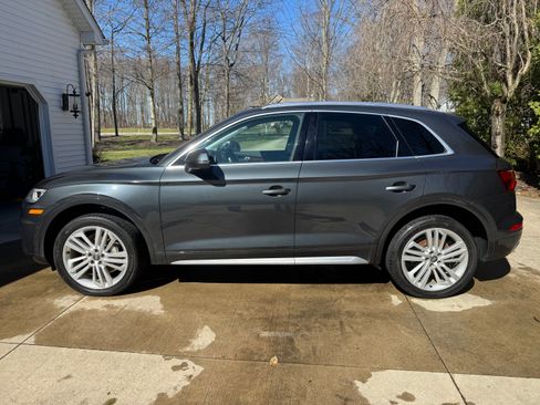 Used 2018 Audi Q5 2.0T Premium Plus image 1