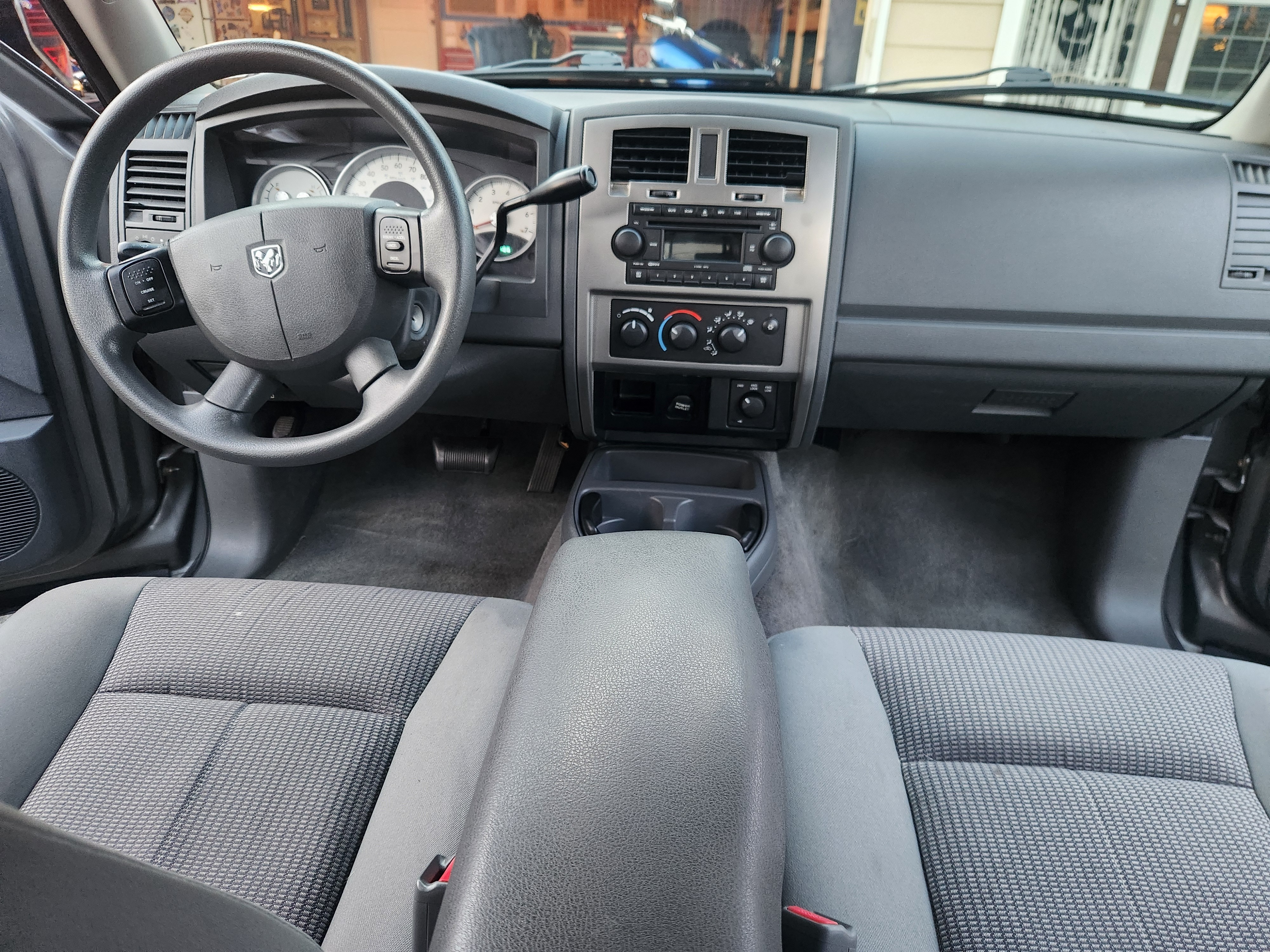Used 2007 Dodge Dakota SLT w/ Trailer Tow Group AWD/4WD image 14