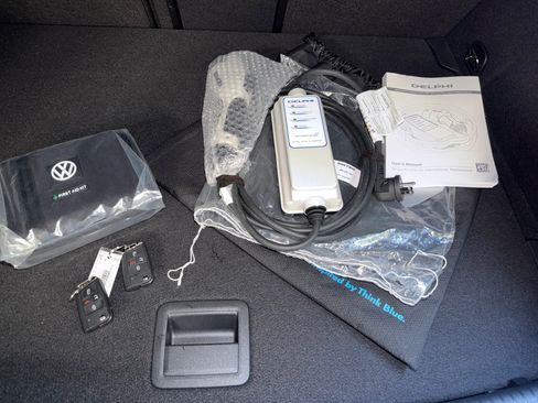 Used 2019 Volkswagen e-Golf SE w/ Driver Assistance Package image 15