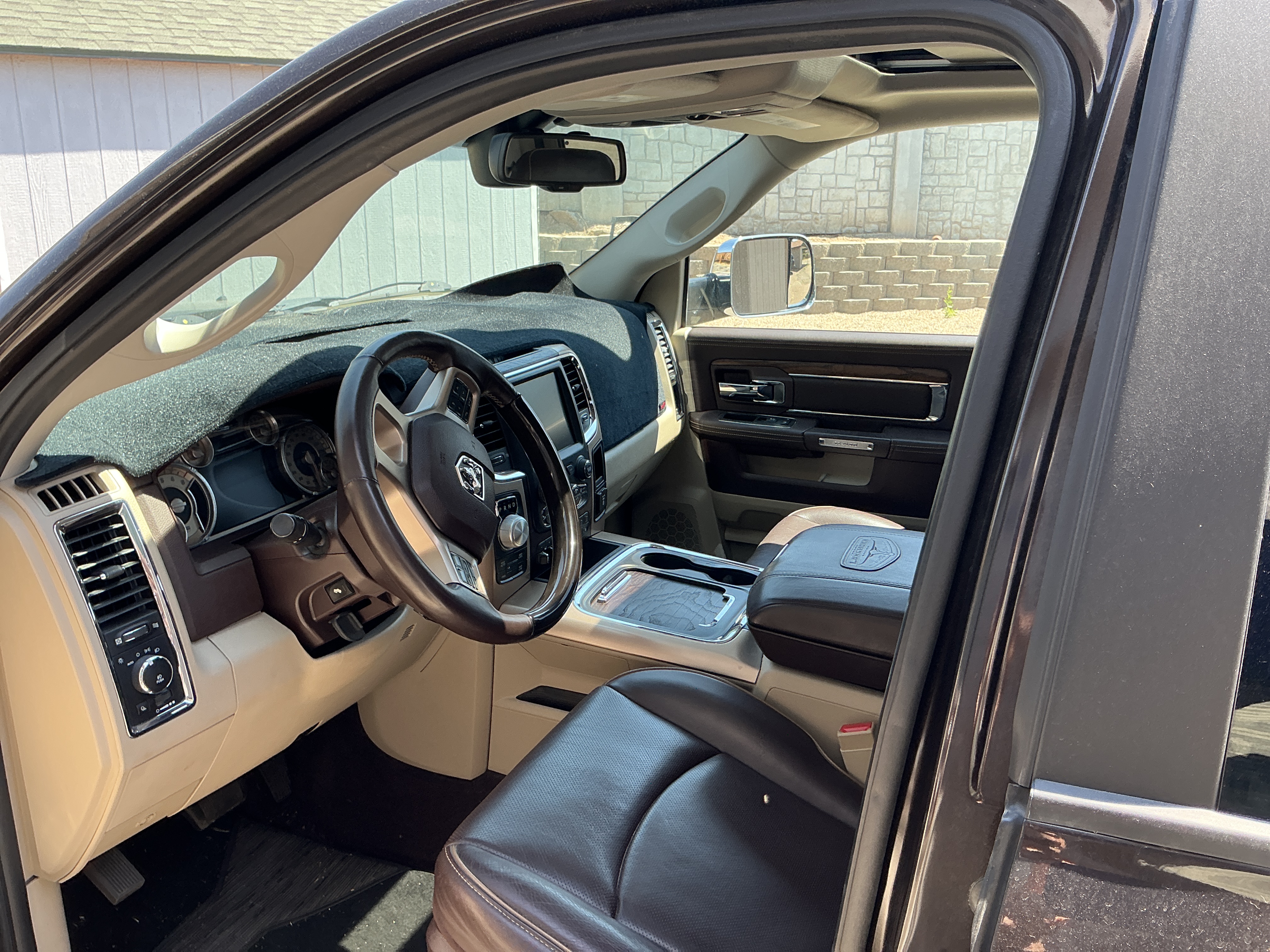 Used 2016 RAM 1500 Laramie Longhorn w/ Convenience Group AWD/4WD image 6