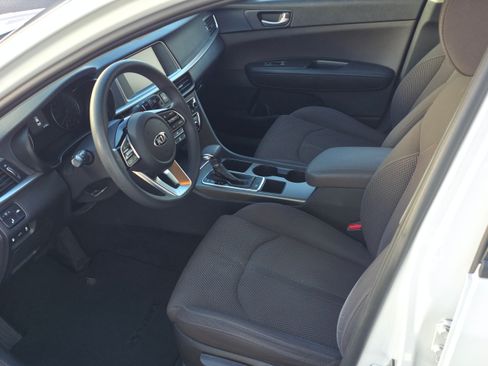 Used 2019 Kia Optima LX image 11