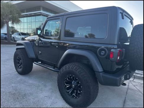 Used 2023 Jeep Wrangler Sport image 4