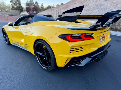 Used 2025 Chevrolet Corvette E-Ray image 2