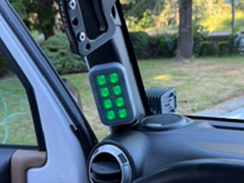 Used 2015 Jeep Wrangler Unlimited Rubicon w/ Connectivity Group AWD/4WD image 17