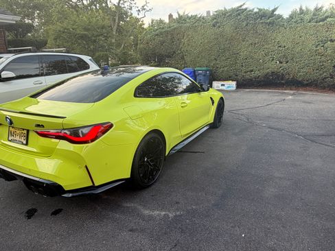 Used 2022 BMW M4 Competition w/ Executive Package RWD image 6