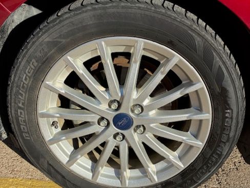 Used 2013 Ford C-MAX SEL image 13