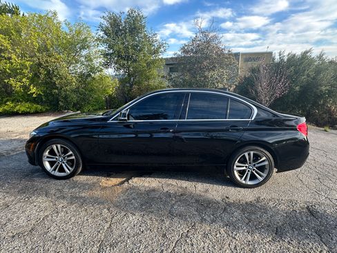 Used 2017 BMW 330i Sedan image 11