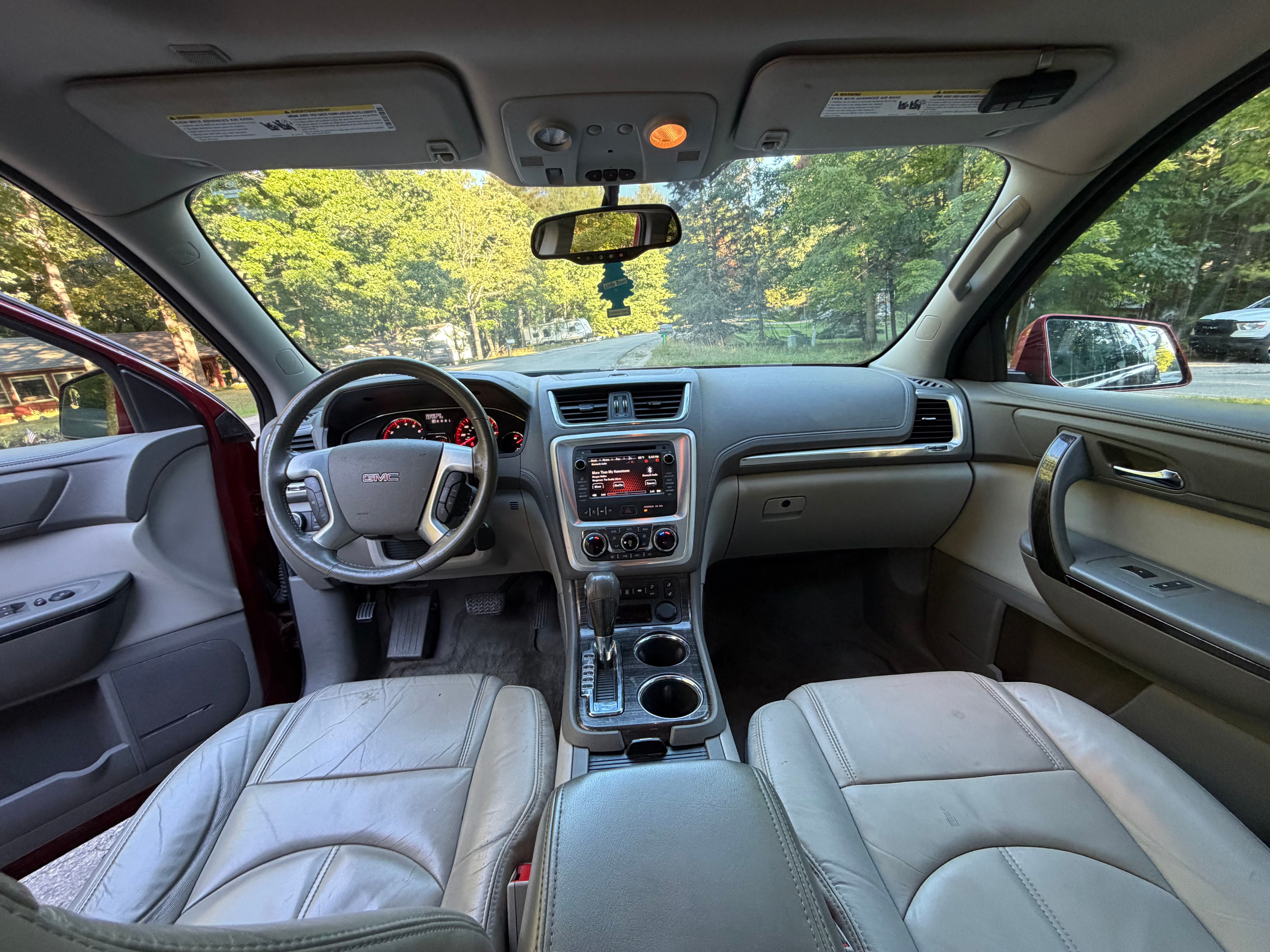 Used 2014 GMC Acadia SLT AWD/4WD image 10