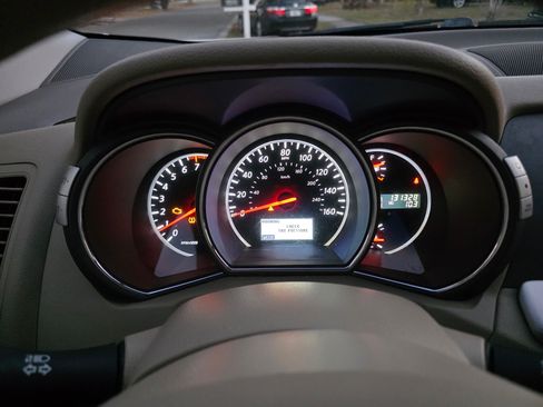 Used 2014 Nissan Murano S image 6