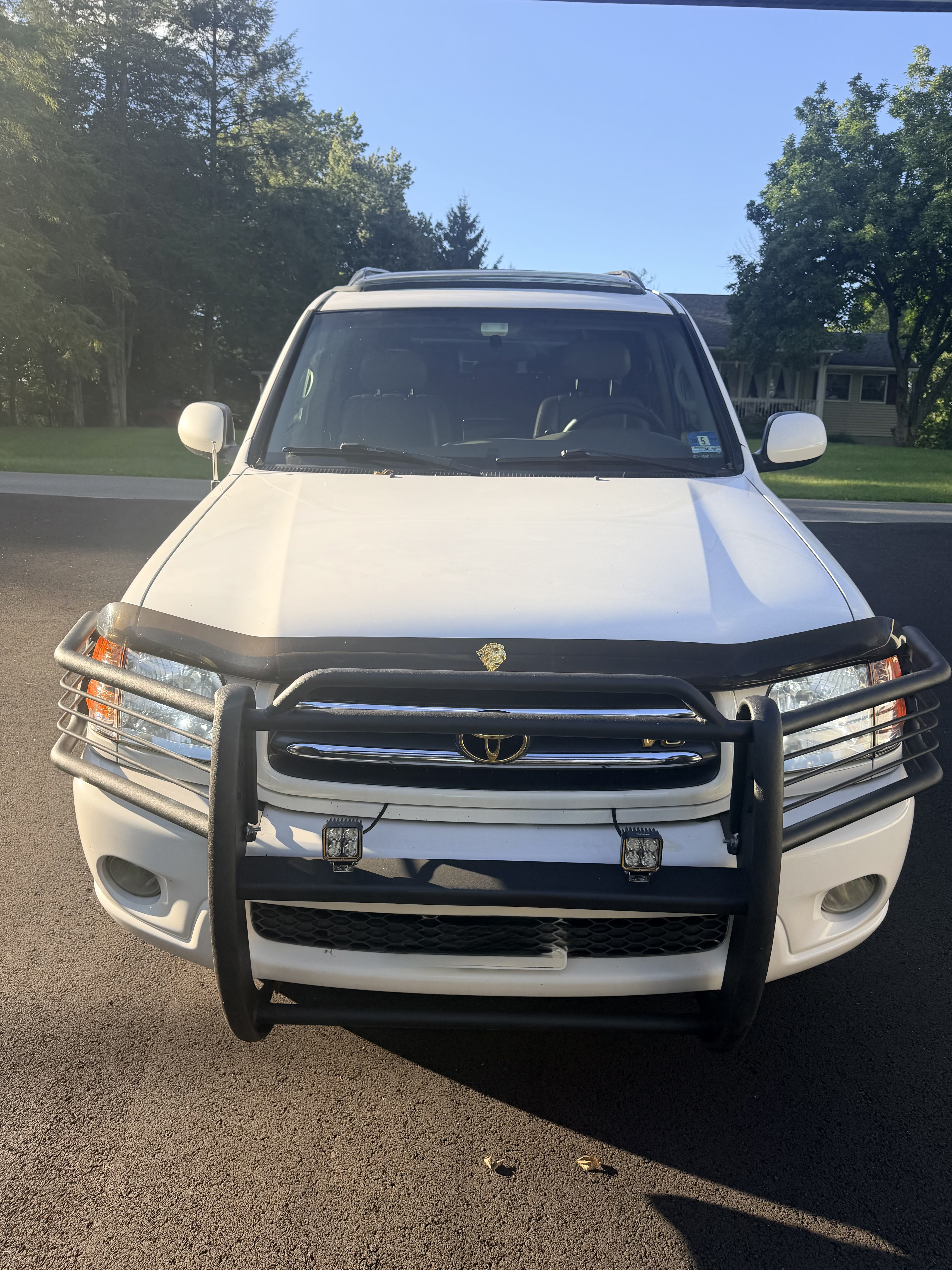 Used 2001 Toyota Sequoia Limited AWD/4WD image 1