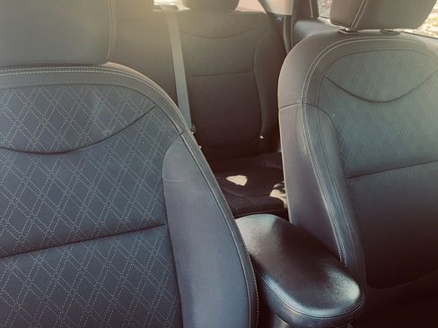 Used 2016 Kia Soul FWD image 10