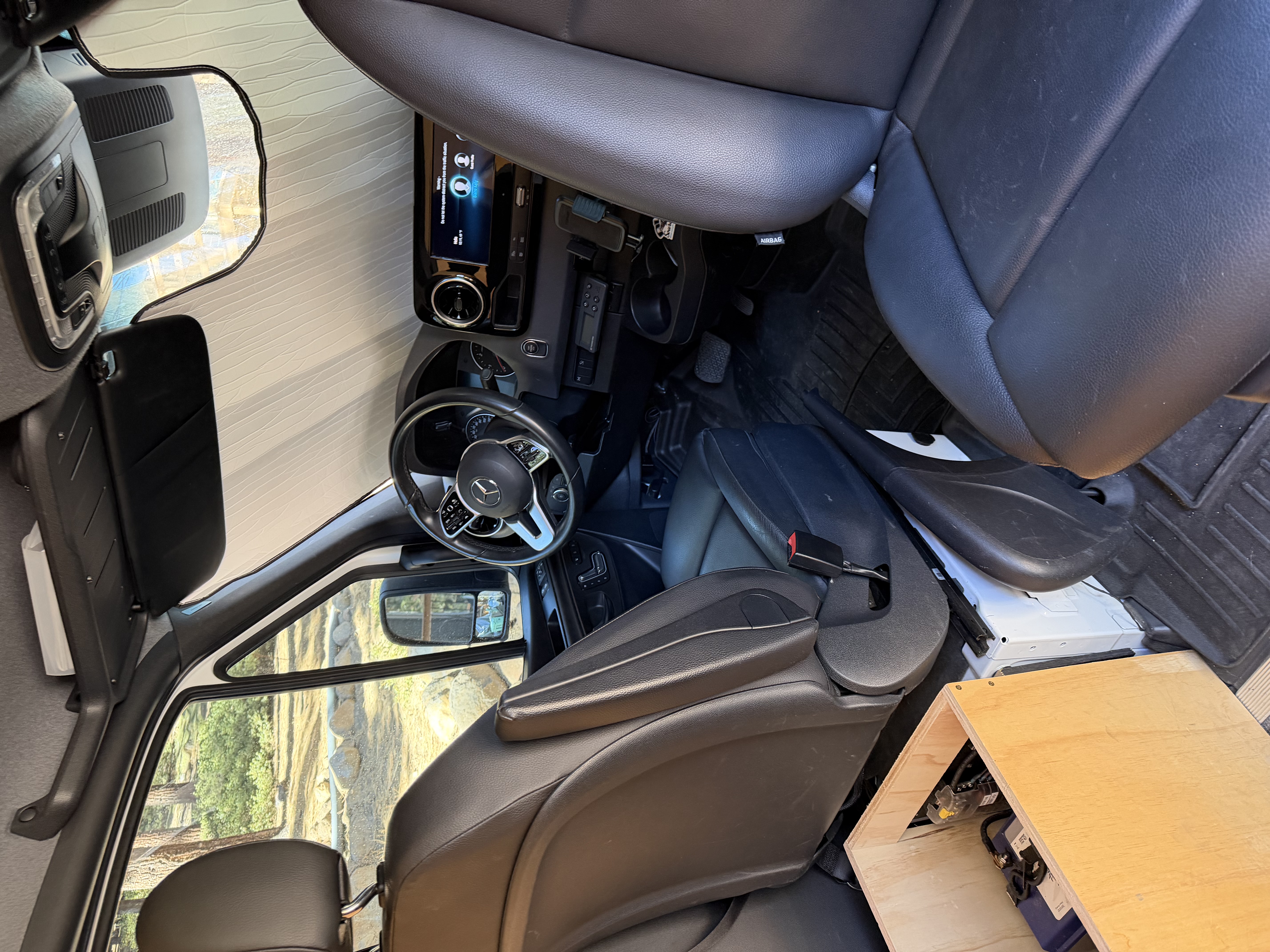 Used 2020 Mercedes-Benz Sprinter 2500 image 14