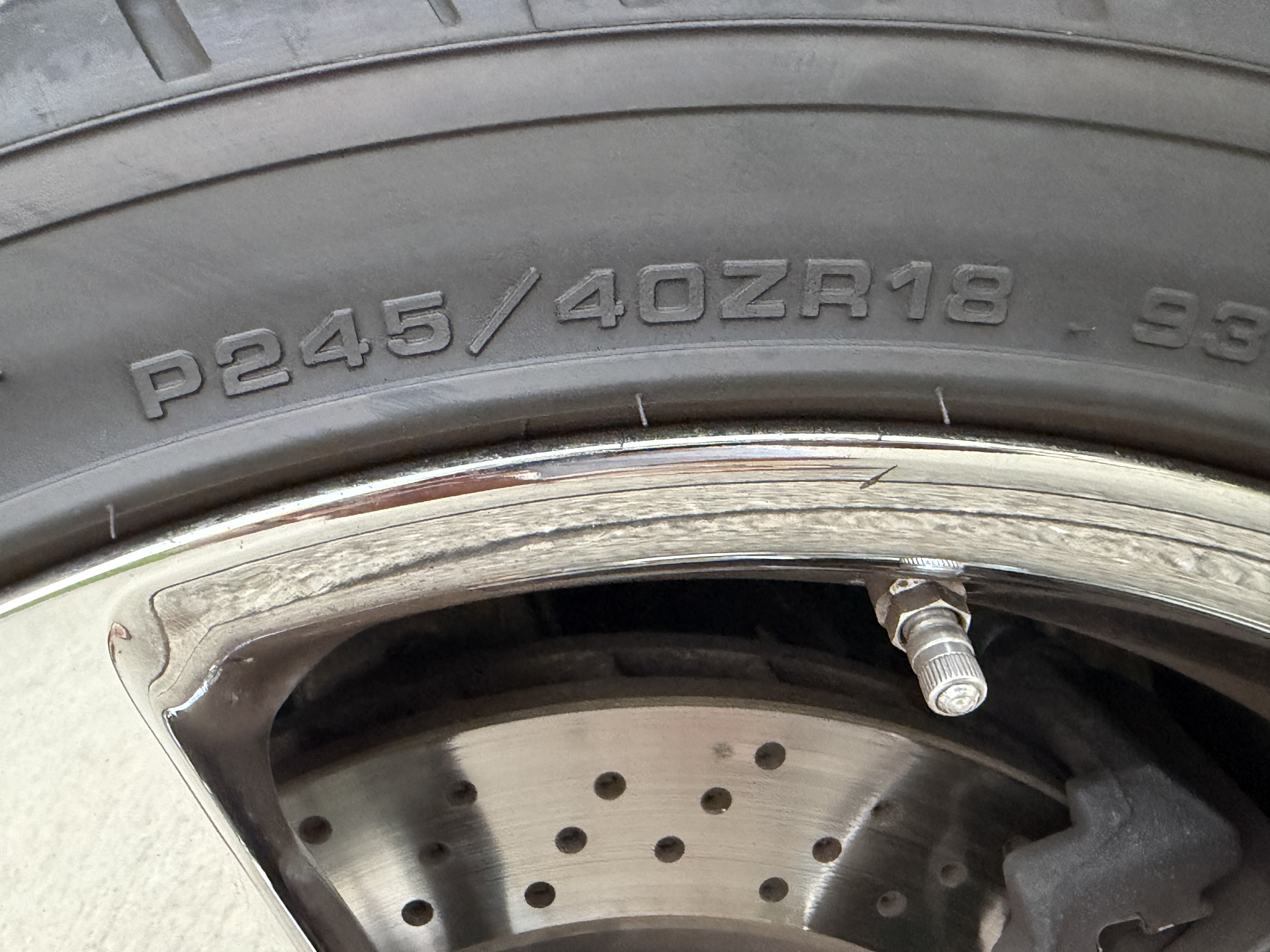 Used 2009 Chevrolet Corvette Coupe w/ Preferred Equipment Group RWD image 21