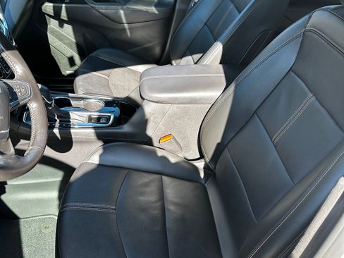 Used 2022 Chevrolet Equinox Premier image 8