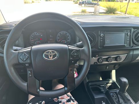 Used 2019 Toyota Tacoma SR w/ SR Convenience Package RWD image 15