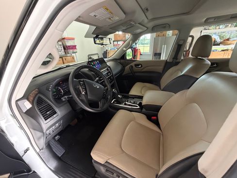 Used 2023 INFINITI QX80 Premium Select w/ Cargo Package RWD image 2