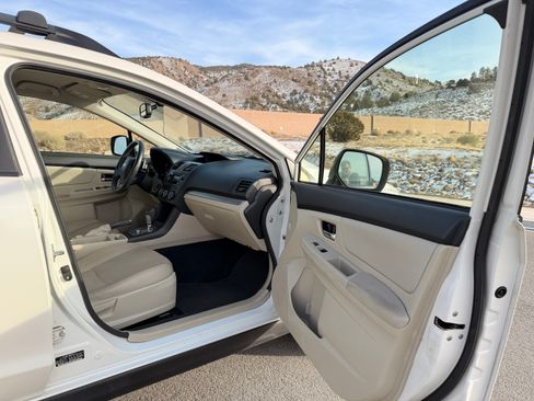 Used 2013 Subaru Crosstrek 2.0i Limited w/ Popular Pkg 1 image 9