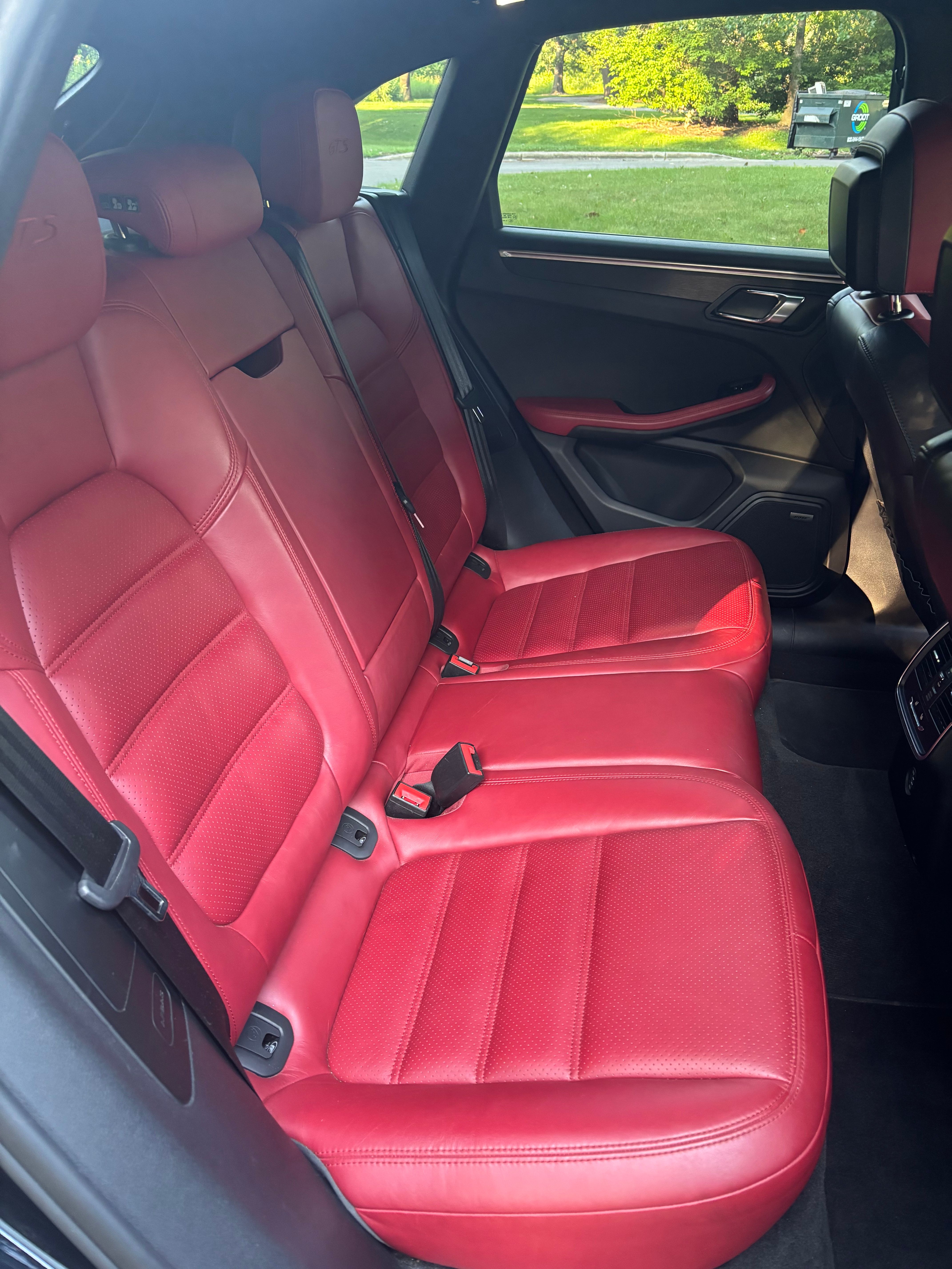 Used 2017 Porsche Macan GTS AWD/4WD image 17