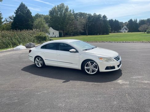Used 2009 Volkswagen CC Sport image 4