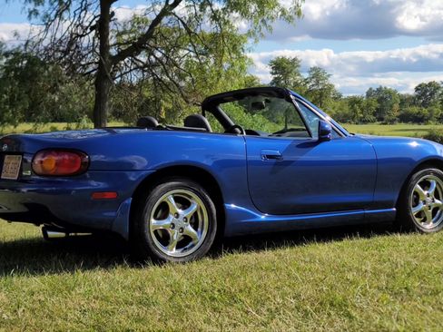 Used 1999 MAZDA MX-5 Miata 10th Anniversary Edition image 21