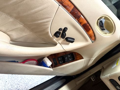 Used 2008 Mercedes-Benz CLK 350 Cabriolet image 6