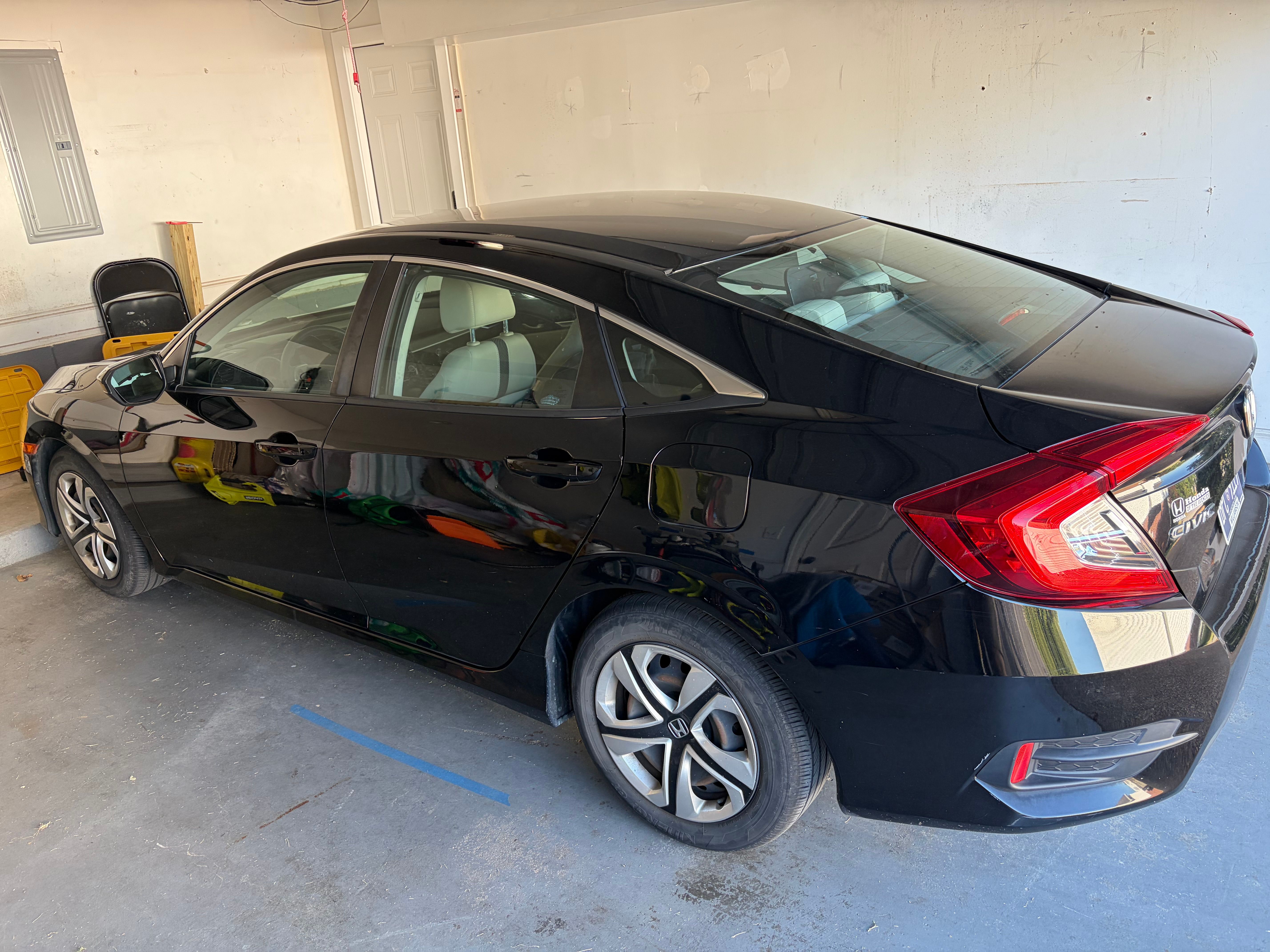 Used 2018 Honda Civic LX image 1