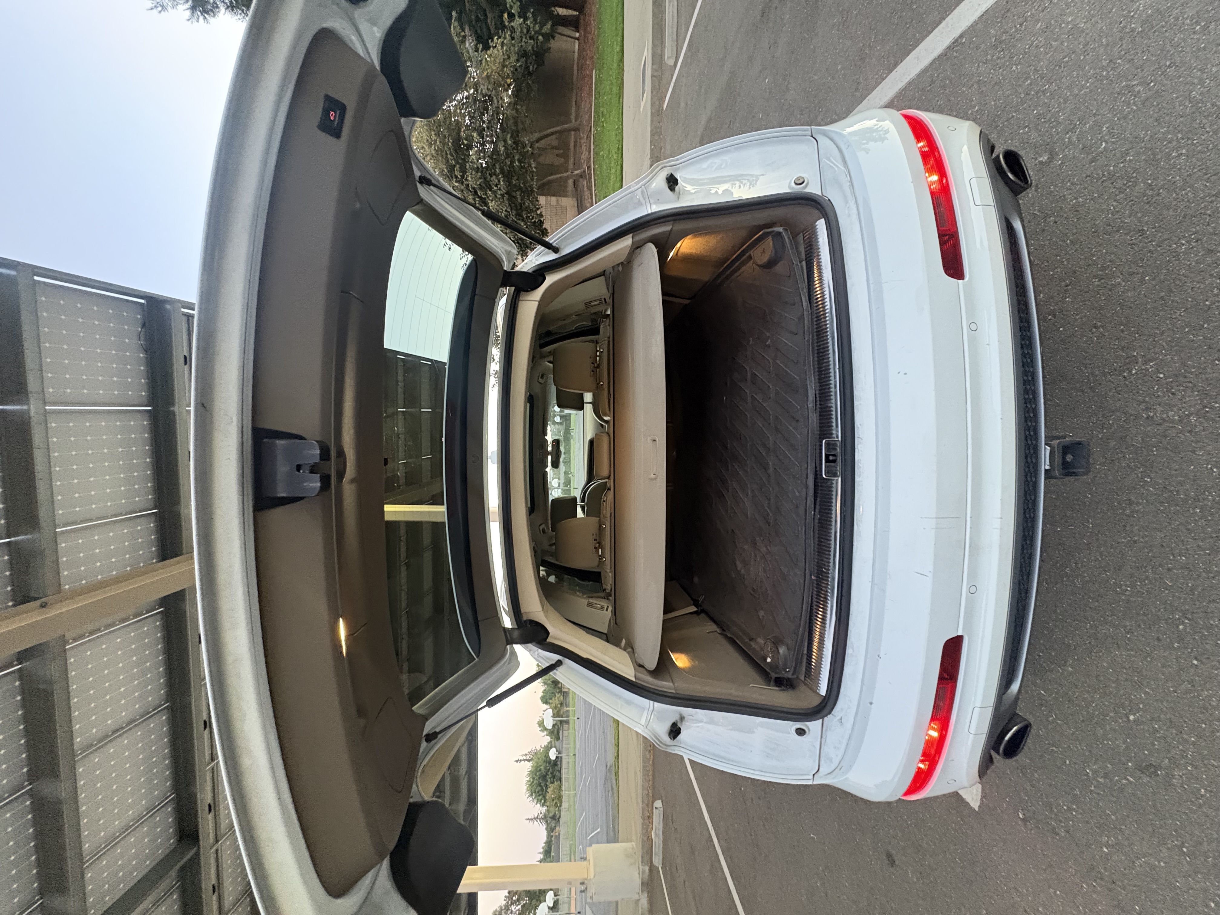 Used 2015 Audi Q7 3.0T S line Prestige w/ Towing Package AWD/4WD image 17