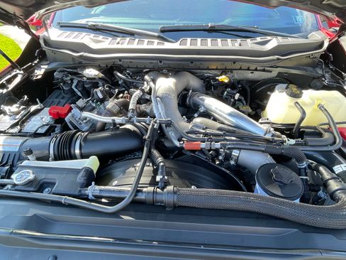 Used 2023 Ford F350 Limited image 5