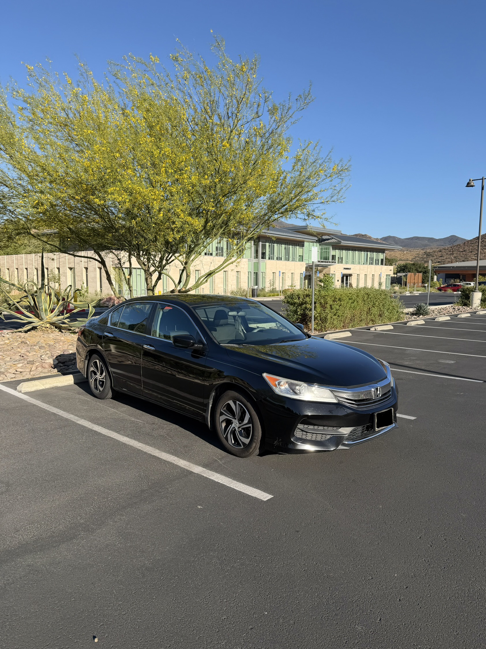 Used 2017 Honda Accord LX image 2