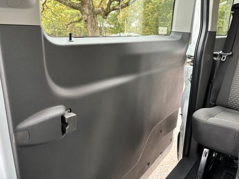 Used 2022 Ford Transit 350 XLT image 25