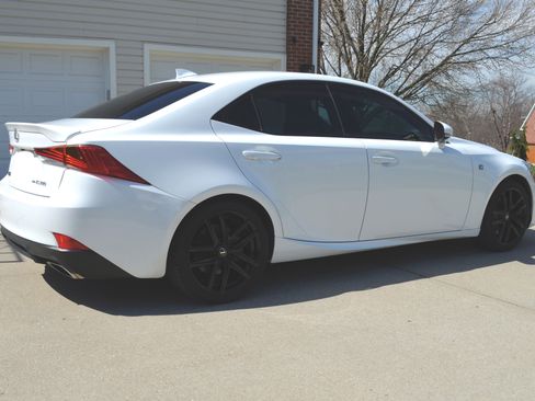 Used 2018 Lexus IS 300 F Sport w/ F Sport Package image 8