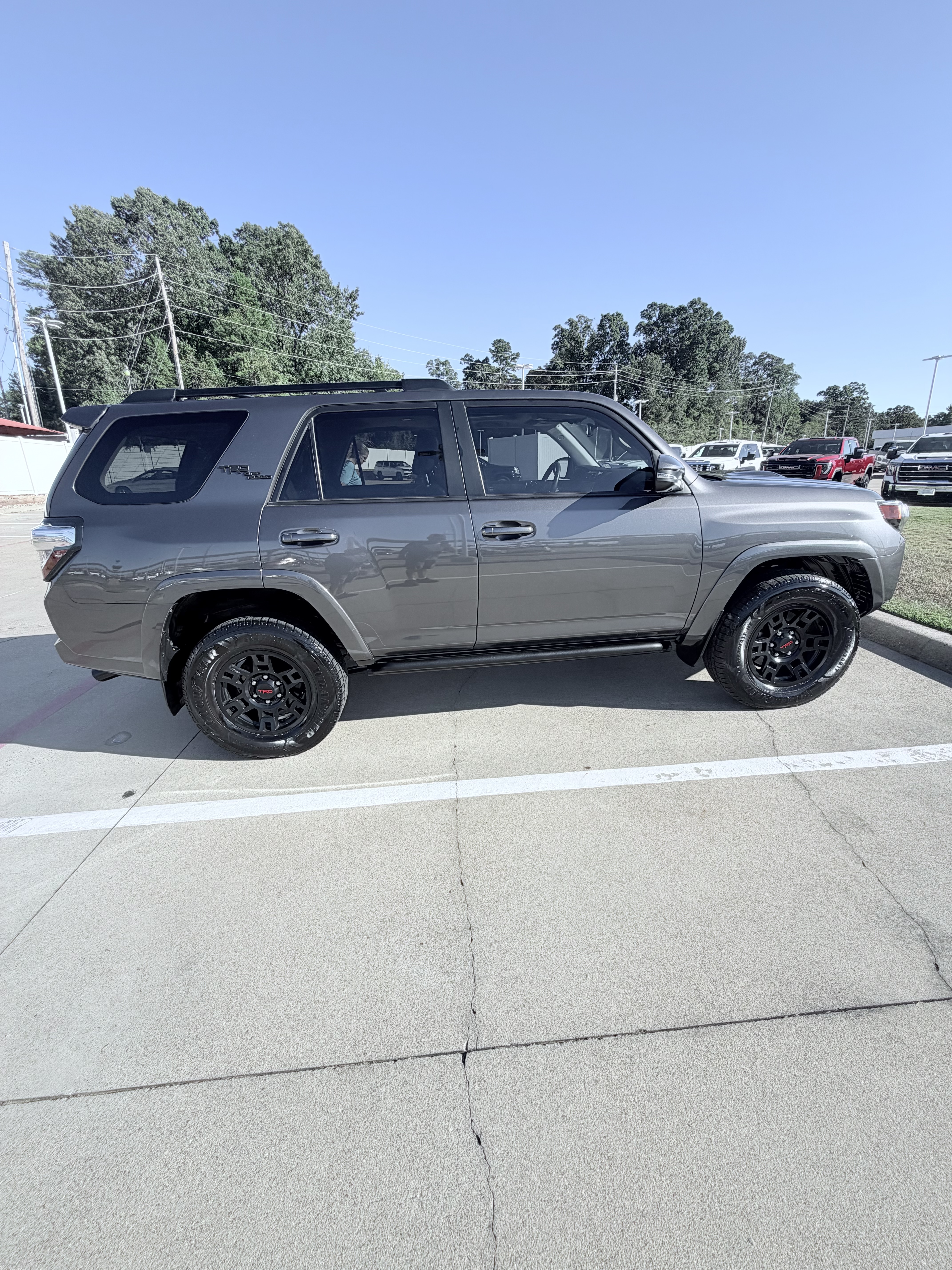 Used 2023 Toyota 4Runner TRD Off-Road Premium w/ Off Road Premium Plus Package AWD/4WD image 2