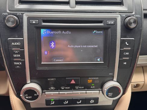 Used 2012 Toyota Camry LE FWD image 22