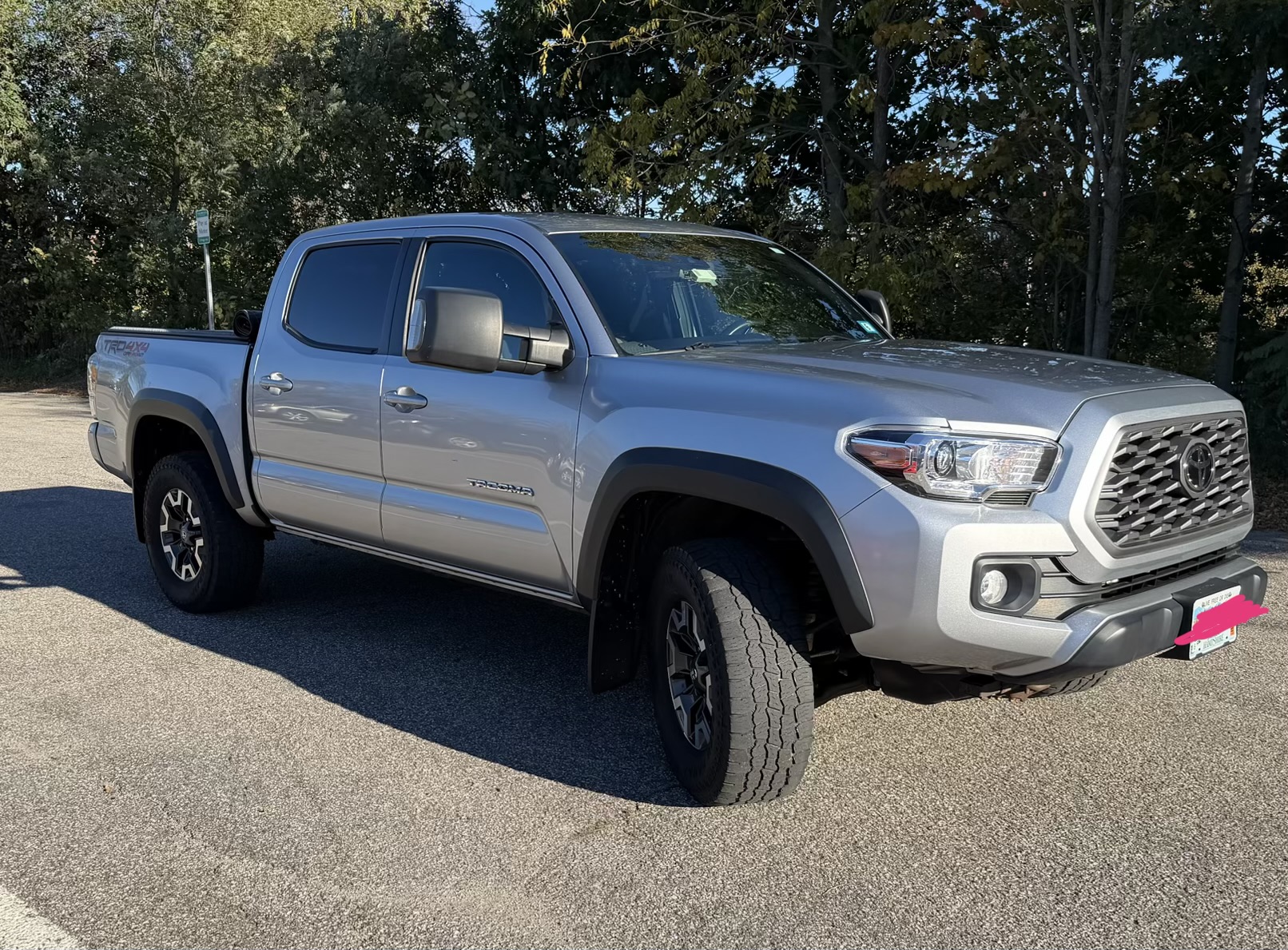 Used 2022 Toyota Tacoma TRD Off-Road w/ Technology Package AWD/4WD image 1