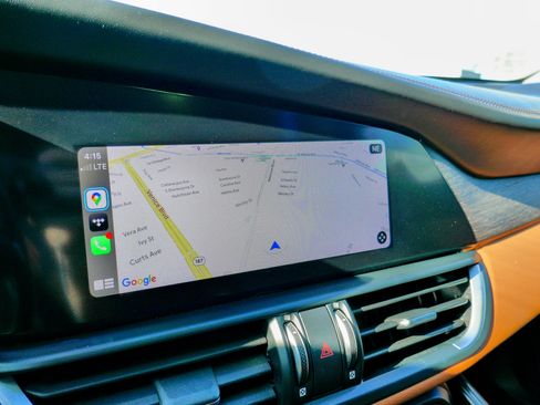 Used 2018 Alfa Romeo Giulia Ti w/ Quick Order Package 22Z Lusso image 8