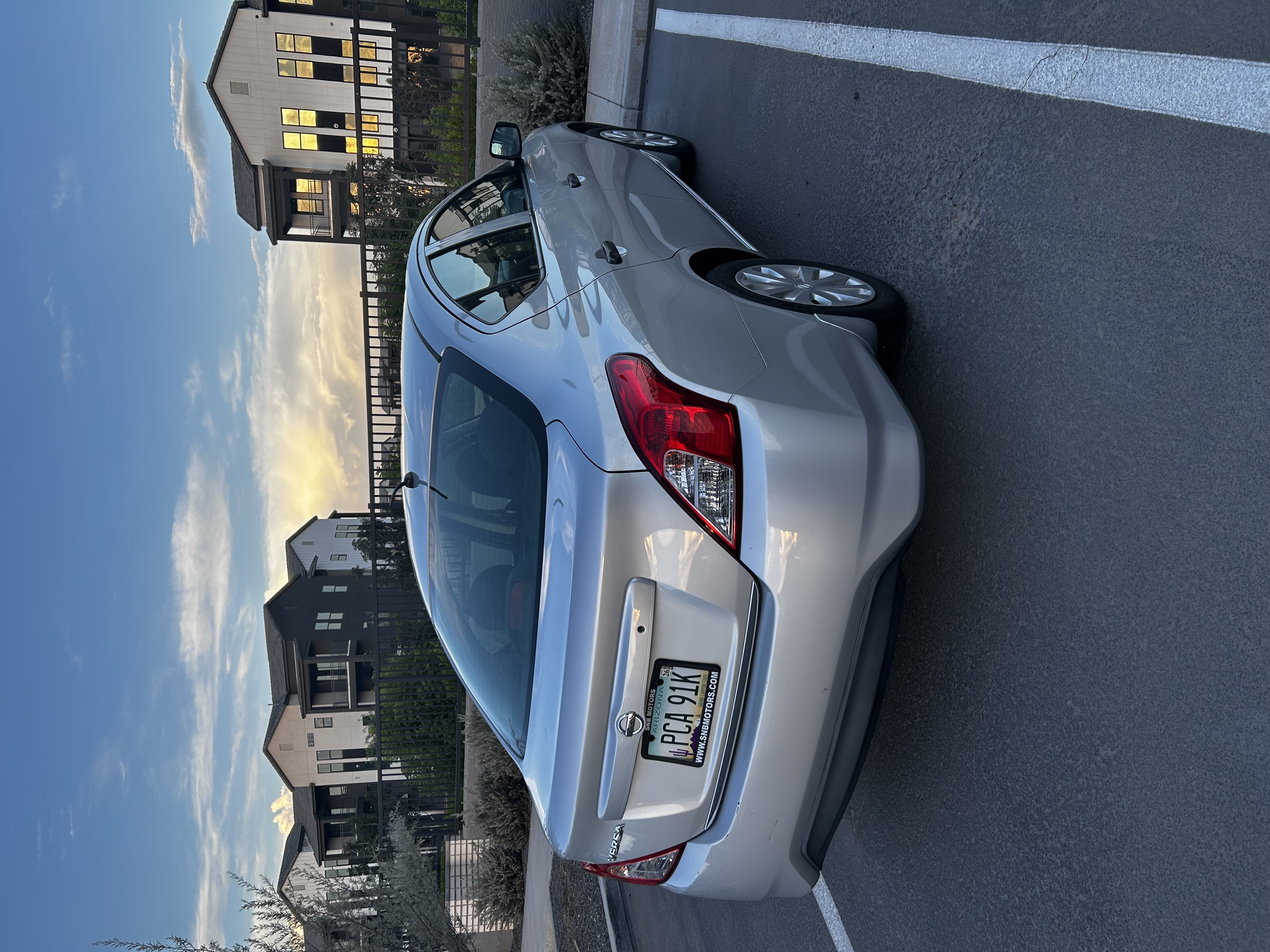 Used 2017 Nissan Versa S FWD image 6