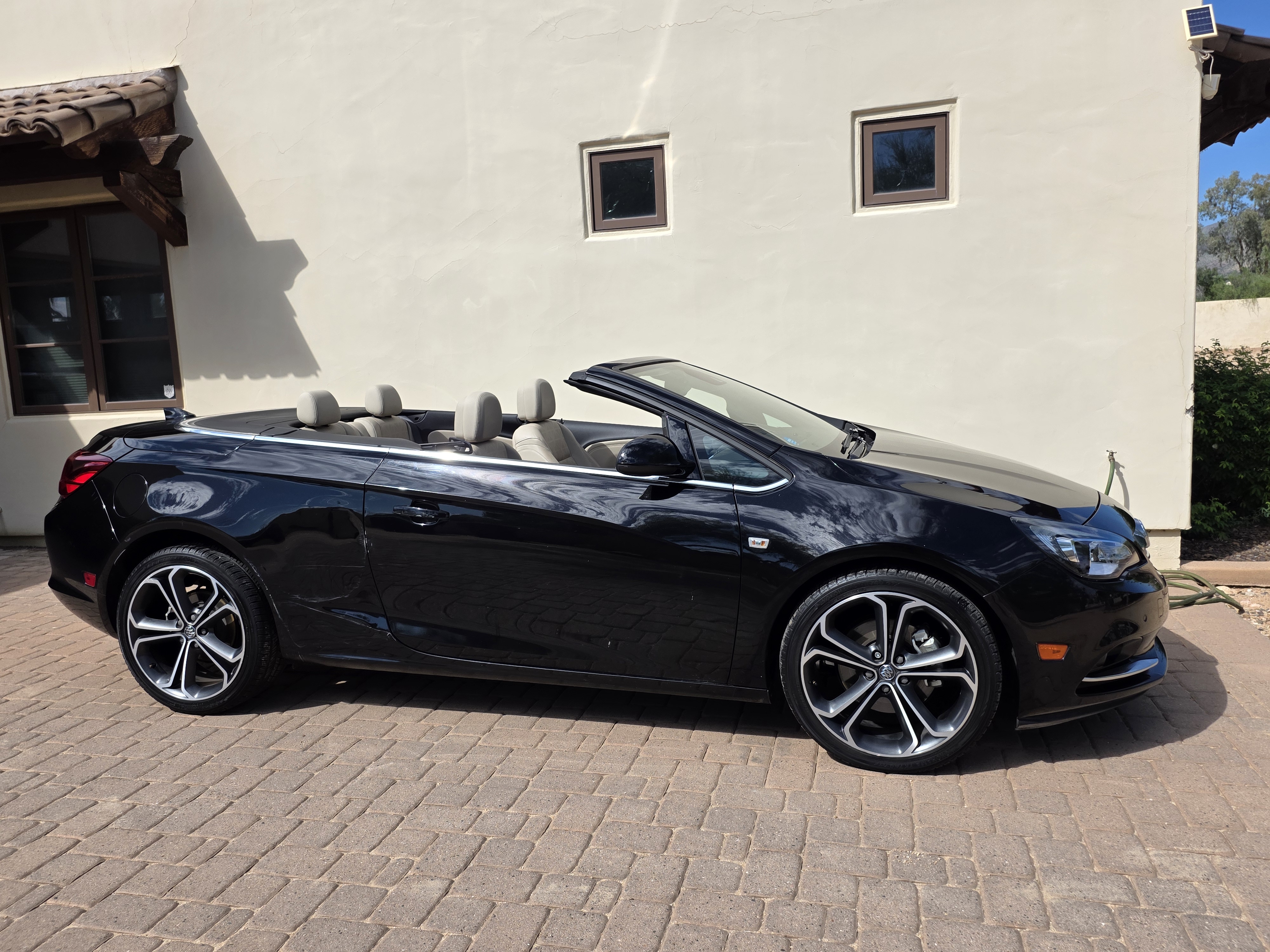 Used 2017 Buick Cascada Premium FWD image 1