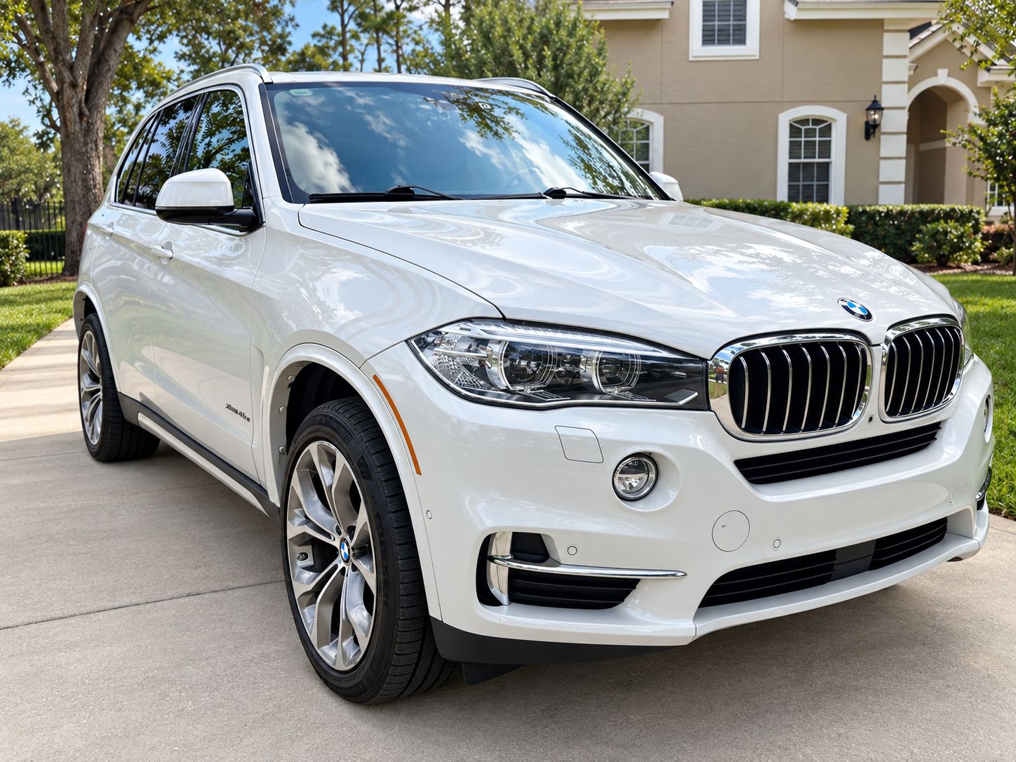 Used 2017 BMW X5 xDrive40e AWD/4WD image 2