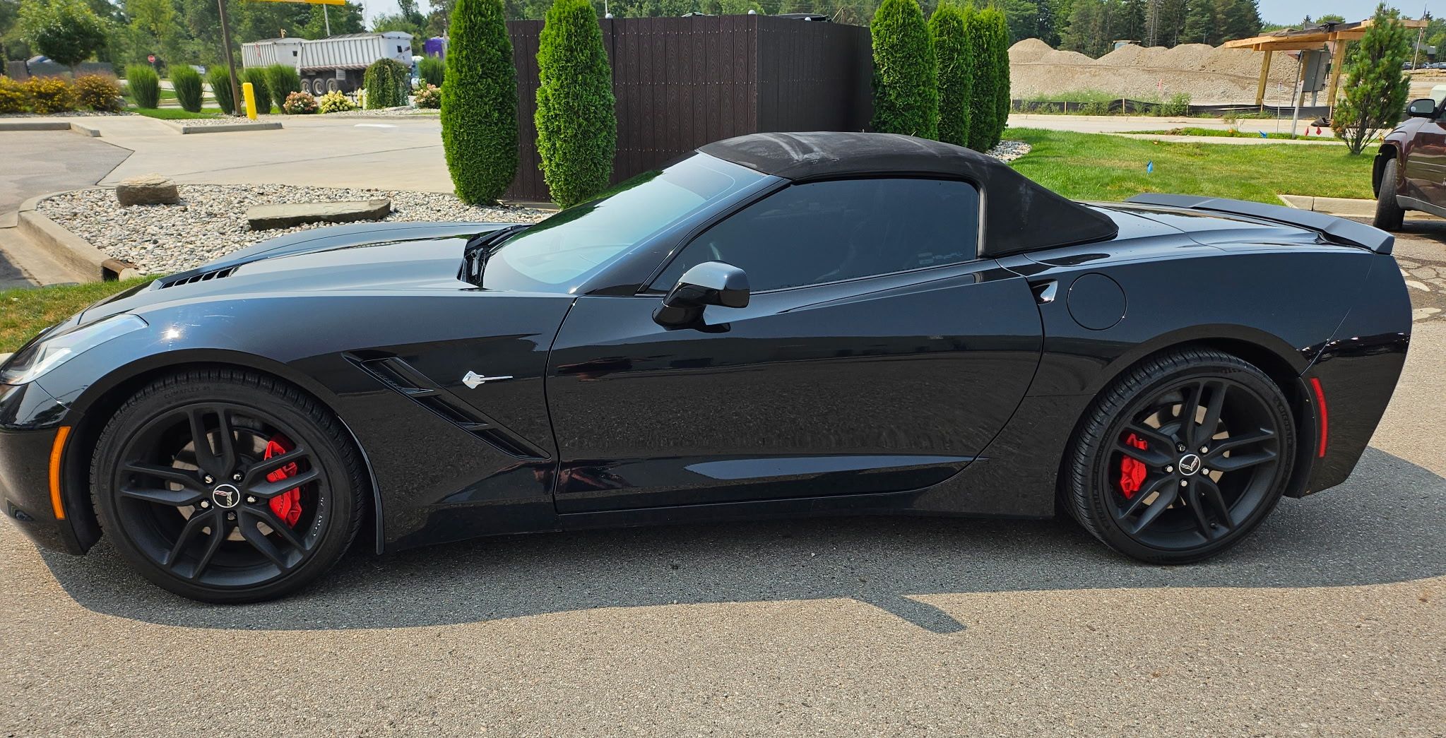 Used 2015 Chevrolet Corvette Stingray Convertible w/ 3LT Preferred Equipment Group RWD image 8
