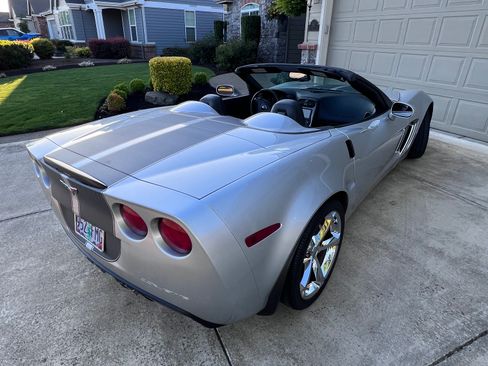 Used 2012 Chevrolet Corvette Grand Sport w/ 3LT Preferred Equipment Group RWD image 2