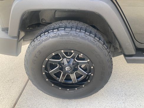 Used 2012 Jeep Wrangler Unlimited Sport w/ Connectivity Group image 9