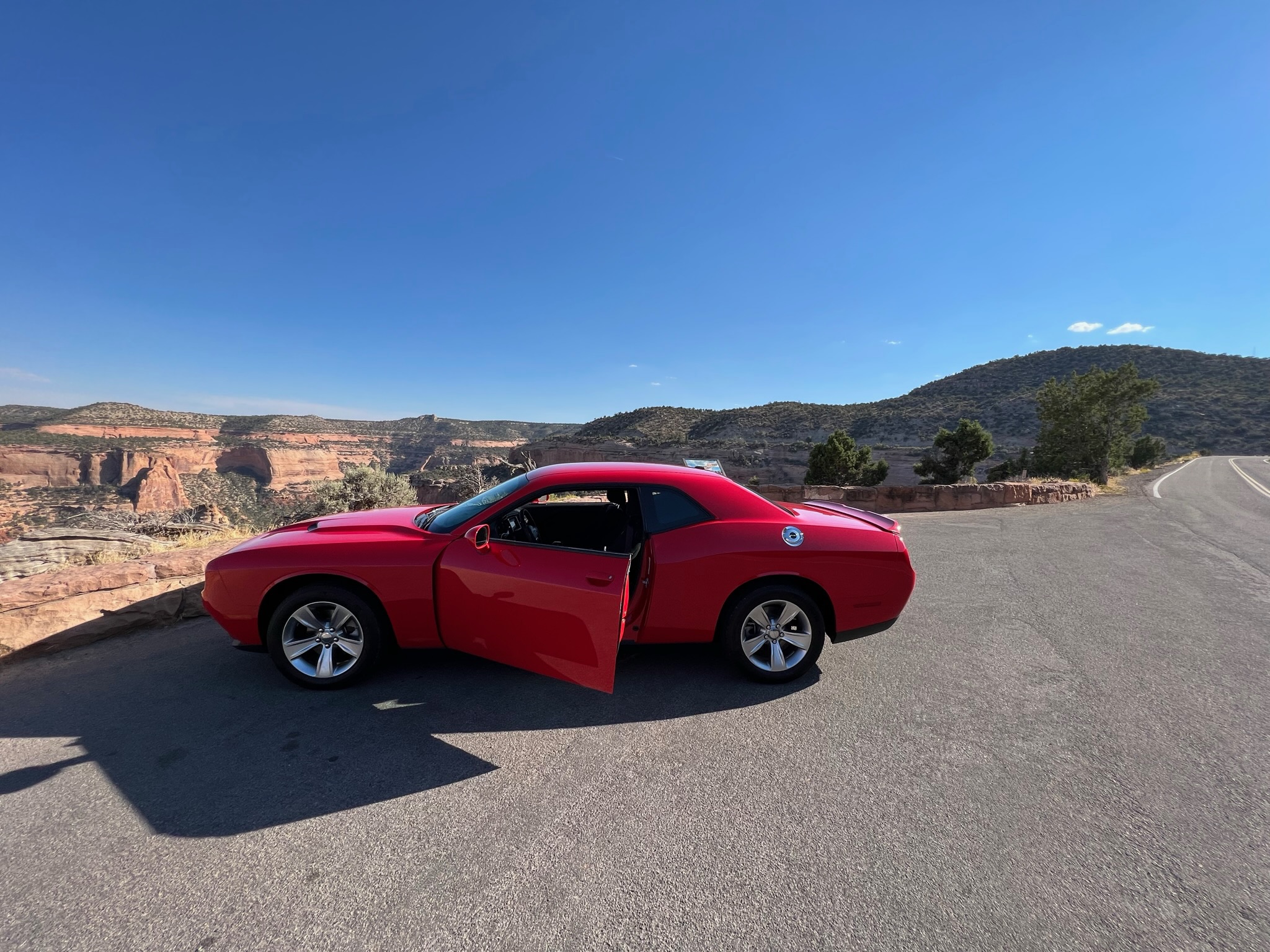 Used 2022 Dodge Challenger SXT RWD image 21