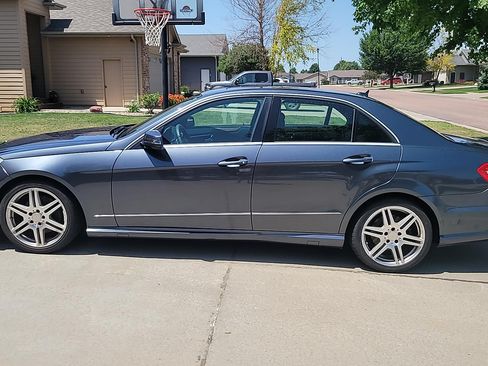 Used 2010 Mercedes-Benz E 350 E 350 Sedan 4D image 1