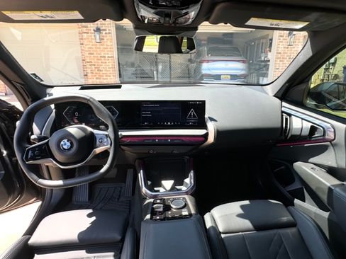 Used 2025 BMW X3 xDrive30i w/ Premium Package AWD/4WD image 12